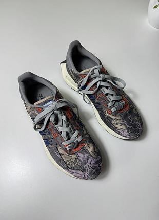 Кросівки adidas