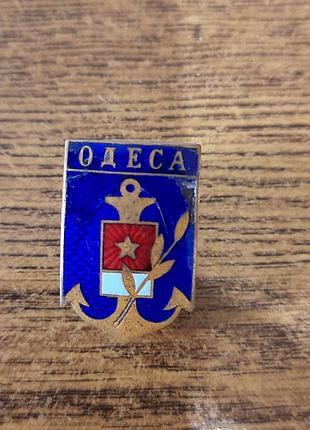 Вінтажний радянський значок «ковдра» із зображенням радянського герба міста-героя (якір, золота зірка, лаврова гілка).