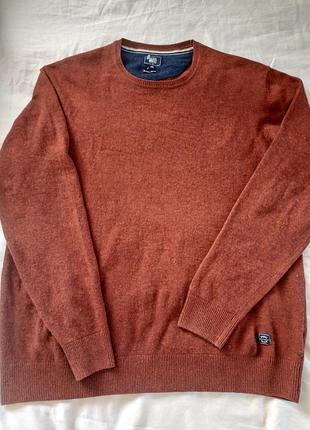 Мужской,фирменный,теплый,красивый свитер. 80%lambs wool _20% nylon.италия.