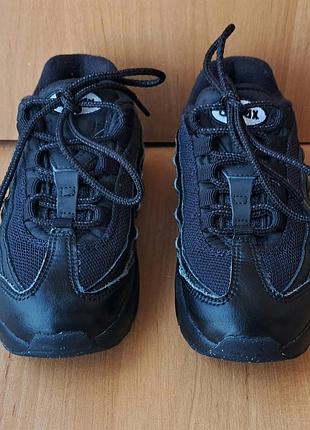 Кроссовки оригинальные nike p30 3