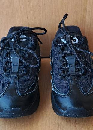 Кроссовки оригинальные nike p30 4