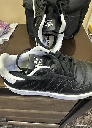 Кросівкі жіночі adidasдовжина устілки 25