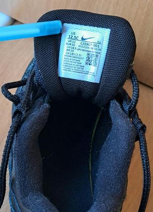 Кроссовки оригинальные nike p30 8