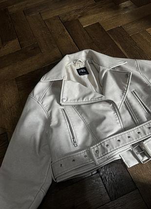 Куртка з еко шкіри zara, білий колір, розмір м