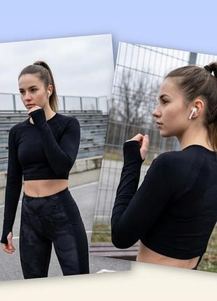 Качественный женский спортивный реглан с вырезом на пальчик