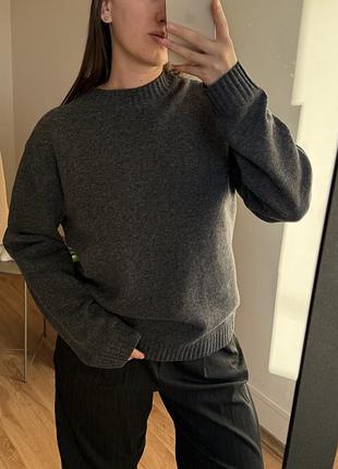 Графітовий светр uniqlo 2