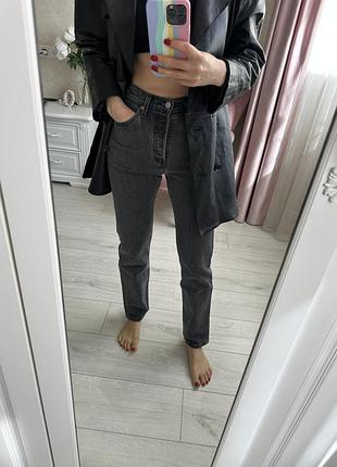 Джинсы levis 501 , серые