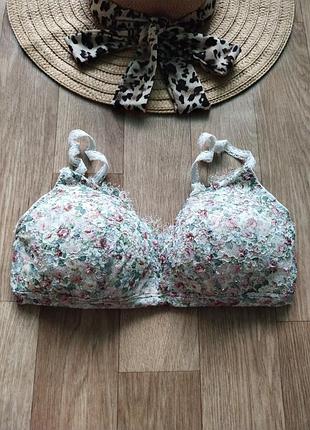 Вишуканий мереживний бюстгальтер 75c intimissimi