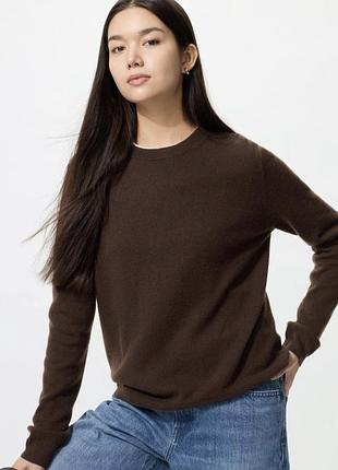 Кашеміровий шоколадний  светр uniqlo