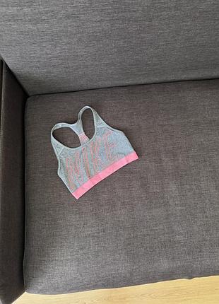 Спортивний топ nike 4