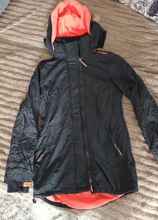 Куртка жіноча superdry чорна з помаранчевим, утеплена флісом