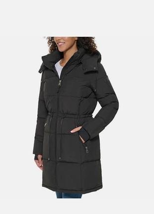 Новая женская пуховая куртка с капюшоном от dkny