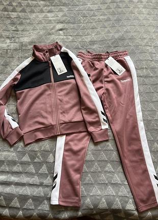 Спортивний костюм для дівчинки hummel рожевий з чорним