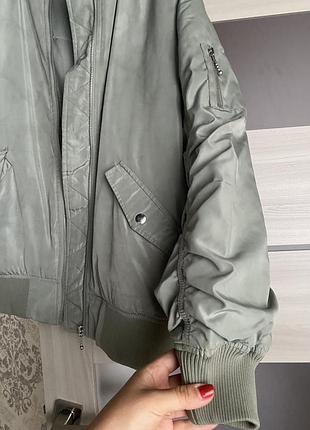 Продам бомпер / куртку 2