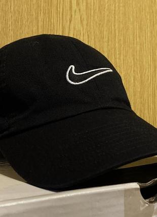 Кепка,бейсболка nike heritage 86 swoosh essential cap.оригинал.