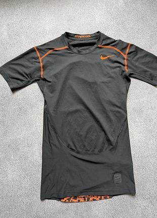 Компресійна футболка nike pro combat hypercool