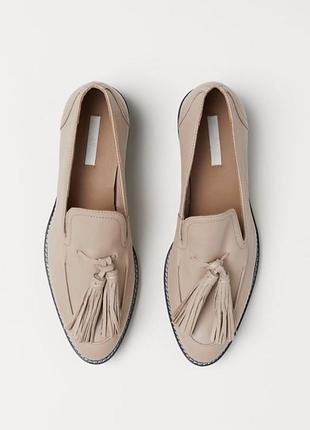 Шкіряні лофери h&m leather, бежеві в ідеальному стані. 38 розмір. один раз взуті