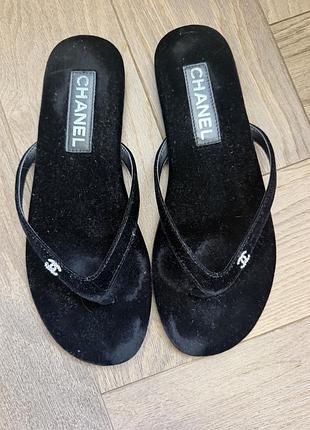Шльопанці жіночі chanel чорні
