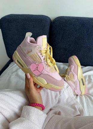 Nike air jordan 4
pearl pink / iced carmine