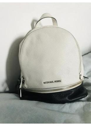 Рюкзак жіночий michael kors білий з чорним