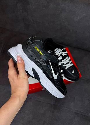 Nike initiator gore-tex black&white 2