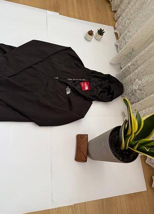 Вітровка чоловіча the north face чорна