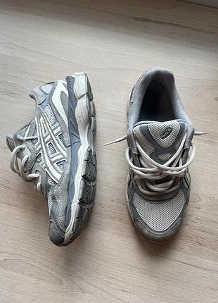Кросівки asics