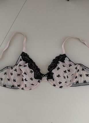 Бюстгальтер жіночий victoria's secret рожевий з чорним принтом