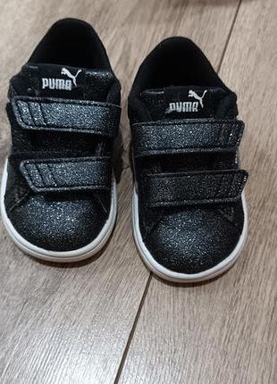 Кросівки для дівчаток puma чорні з блискітками