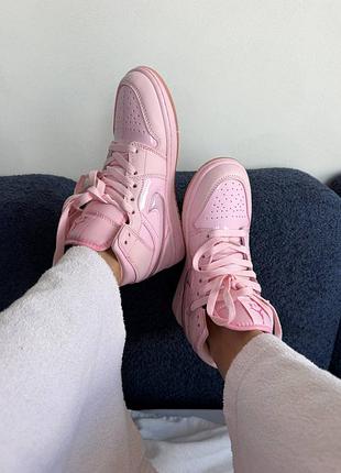 Nike air jordan 1
pink candy lacquer 7