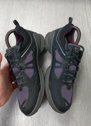 Женские кроссовки ecco gore-tex 4