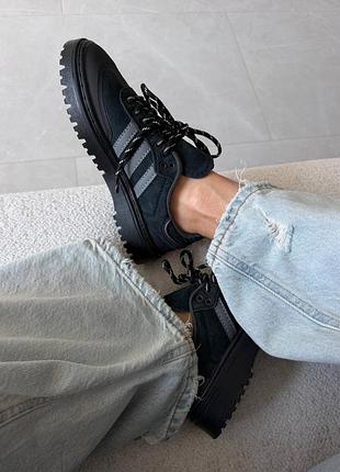 Adidas samba wtr
black suede 7
