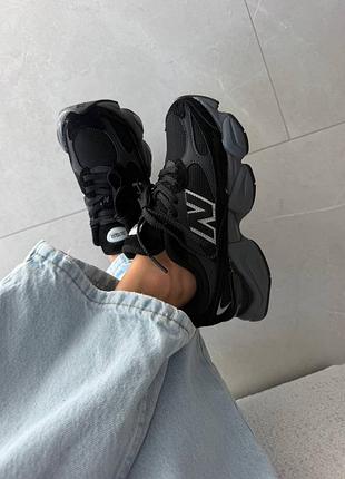 New balance 9060r
black / white 8