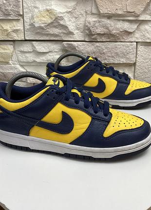 Оригінальні кросівки nike dunk low michigan 2