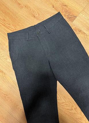 Брюки брюки мужские темно серые классические укороченные прямые slim, размер m