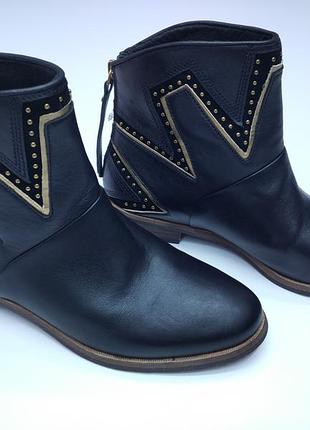 Чоботи жіночі чорні ugg 39