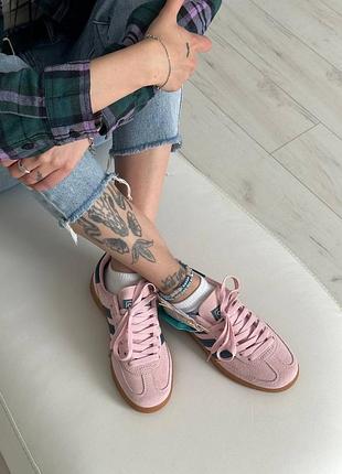 Special pink black 4