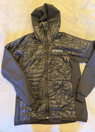 Куртка жіноча adidas terrex чорна