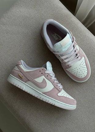 Sb dunk low pink metallic gold 2