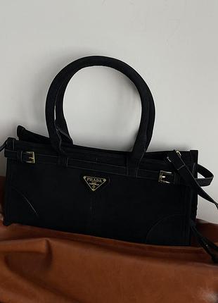Чорна сумка prada medium suede tote bag
