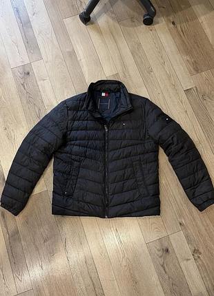 Куртка чоловіча tommy hilfiger чорна, розмір m, поліестер