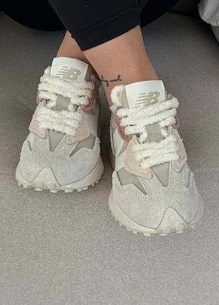 Beige white 5