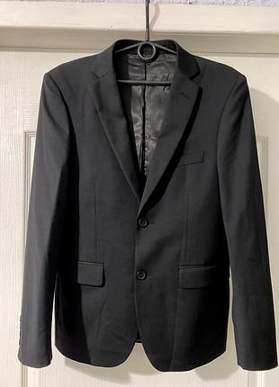 Класичний чоловічий однобортний піджак від бренду dressmann.розмір 40/l/48