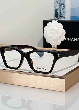 Окуляри chanel цікава оправа
