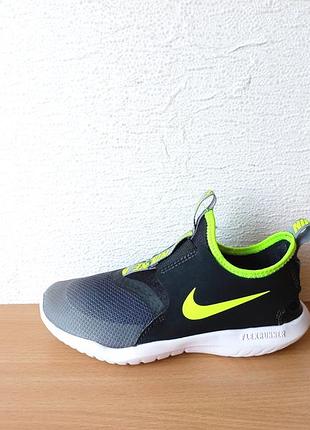 Чудові кросівки nike flex runner 31,5 р. устілка 20 см.