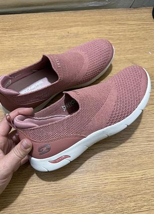Scechers air cooled arch fit 25.5 см