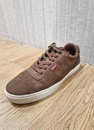 Кеди чоловічі levi's шкіряні коричневі