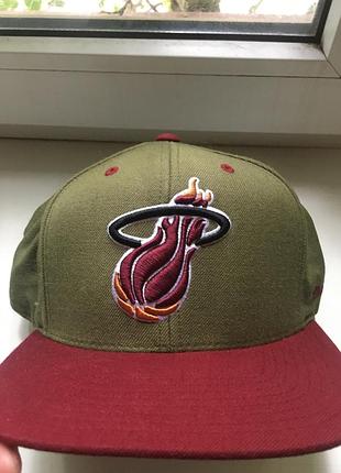 Кепка снепбек mitchell & ness nba miami heat (original)