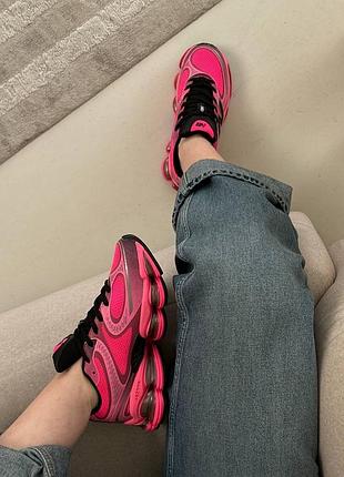 2000 pink black 4