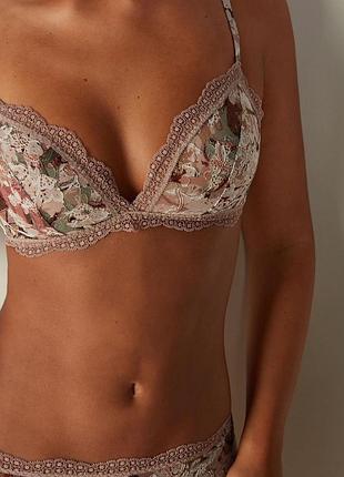 Бюстгальтер від італійського бренду intimissimi 75b